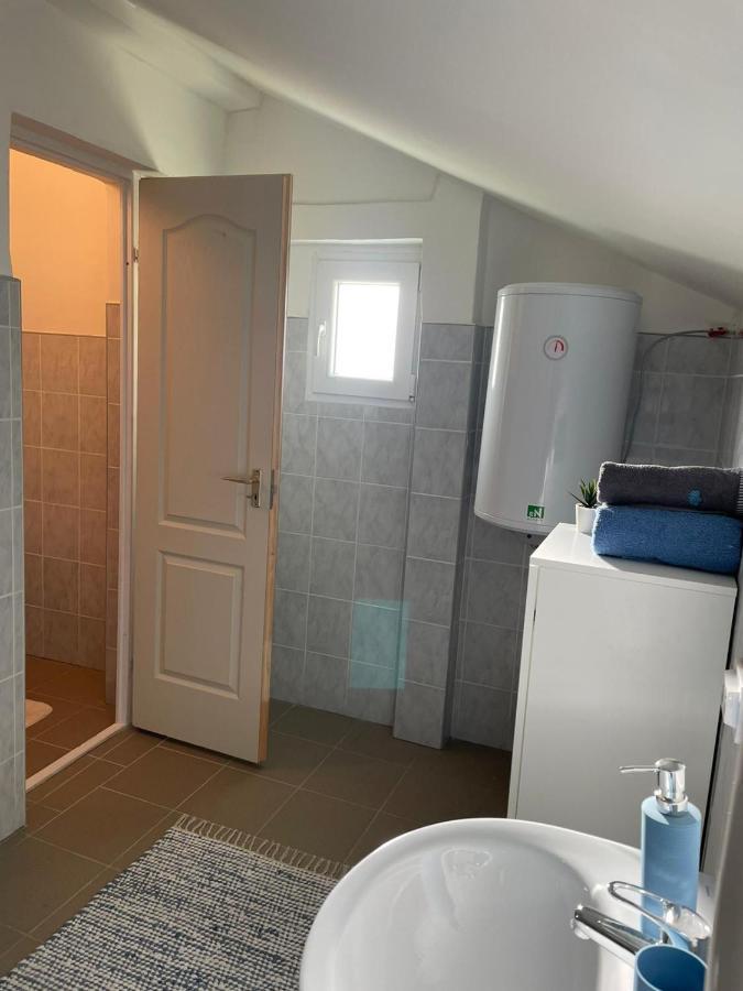Het Hongaarse Wijnhuis Mohács Exterior foto